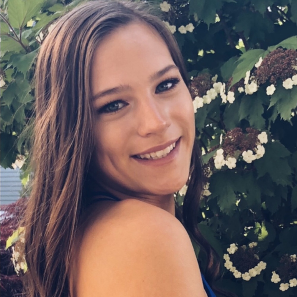 Meet your Posher, Lexie
